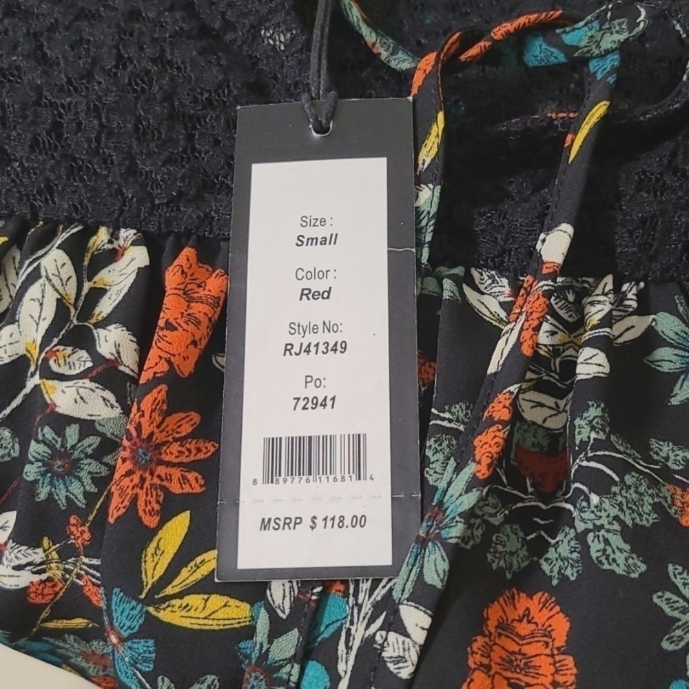 NWT ROMEO AND JULIET COUTURE COLD SHOULDER SM Black Floral - Picture 3 of 10